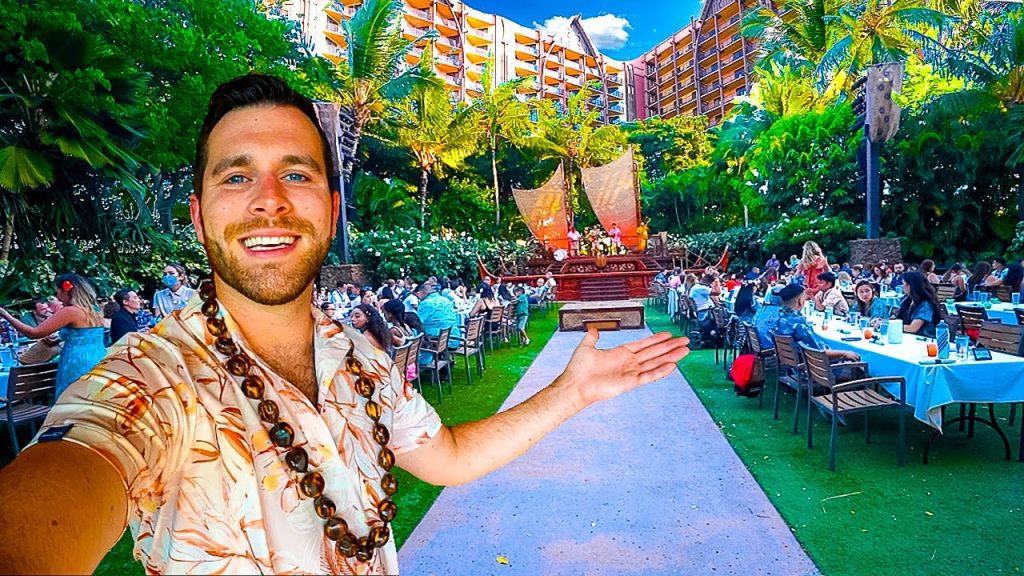 Seeing An Authentic Luau At Aulani Ka’Wa’ | Adventuring Around Hawaii! Visiting Diamond Head Volcano